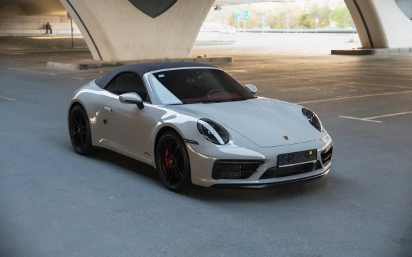  Silver Porsche 911 Carrera GTS Photo 