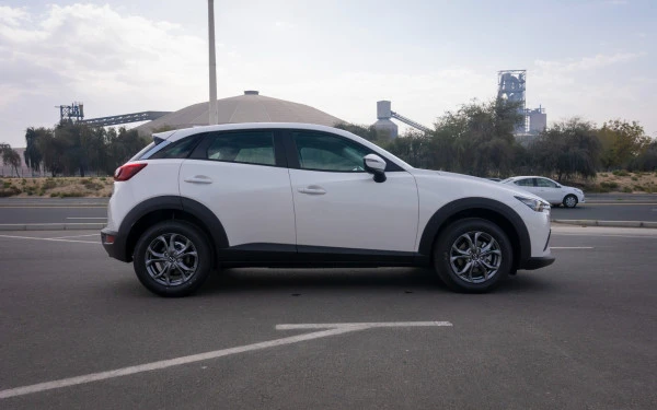  White Mazda CX3 Photo 