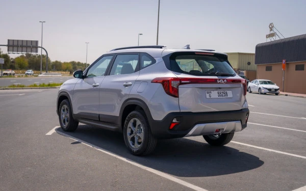  Urban Gray Pearl KIA Seltos Photo 