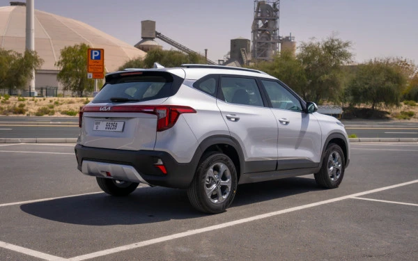  Urban Gray Pearl KIA Seltos Photo 