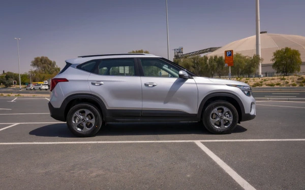  Urban Gray Pearl KIA Seltos Photo 
