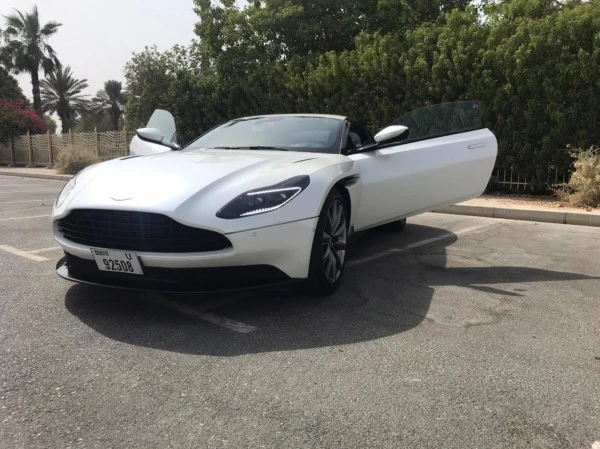  White Aston Martin DB11 Photo 