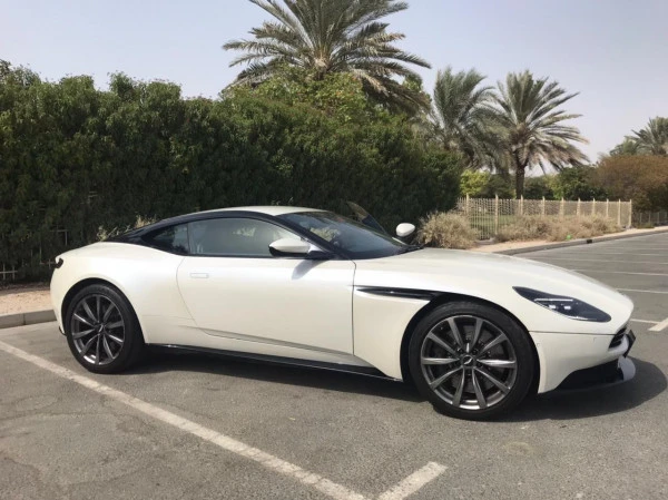  White Aston Martin DB11 Photo 