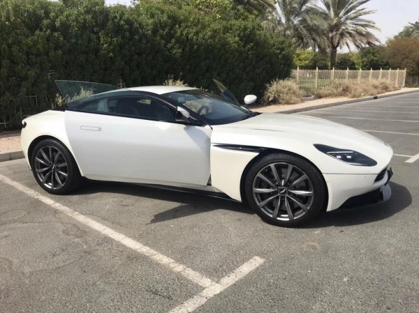  White Aston Martin DB11 Photo 