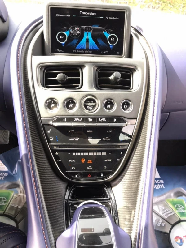  White Aston Martin DB11 Photo 