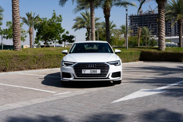  White Audi A6 Photo 