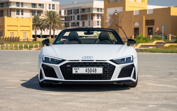  White Audi R8 Spyder Photo 