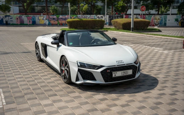  White Audi R8 Spyder Photo 