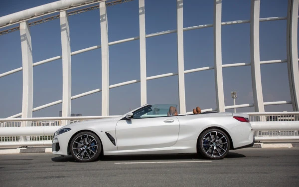 White BMW 840i cabrio Photo 
