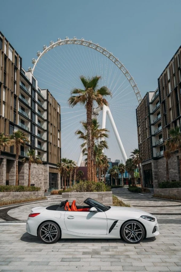  White BMW Z4 cabrio Photo 