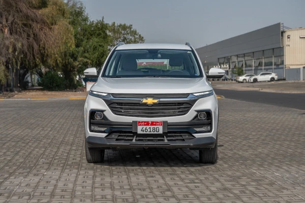  White Chevrolet Captiva Photo 