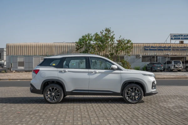  White Chevrolet Captiva Photo 