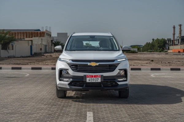  White Chevrolet Captiva Photo 