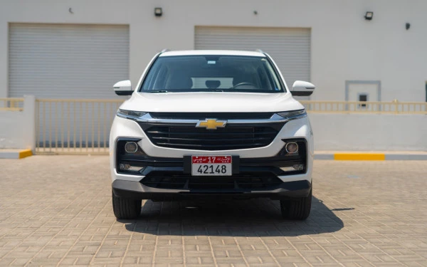  White Chevrolet Captiva Photo 