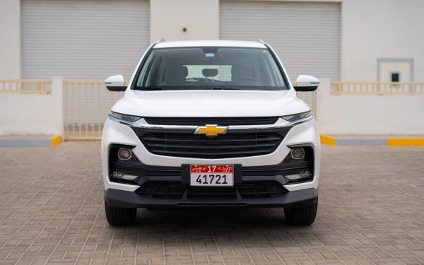  White Chevrolet Captiva Photo 