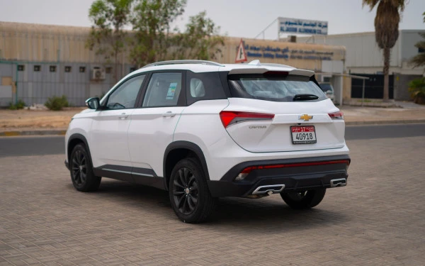  White Chevrolet Captiva Photo 
