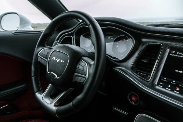  Red Dodge Challenger V8 Hellcat Photo 