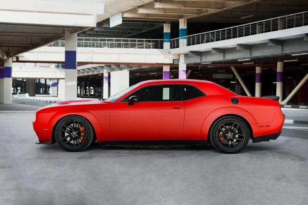  Red Dodge Challenger V8 Hellcat Photo 
