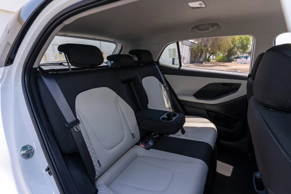  White Hyundai Creta Photo 