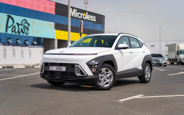  White Hyundai Kona Photo 