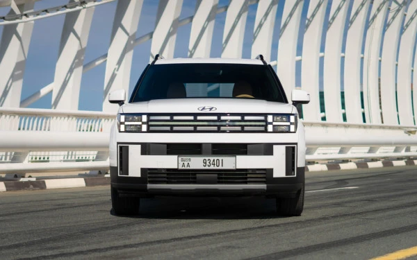  White Hyundai Santa Fe Photo 