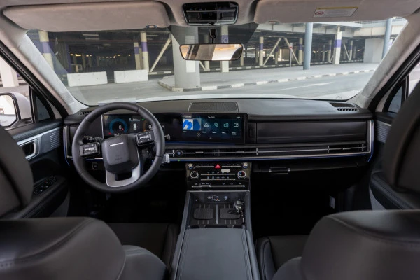  White Hyundai Santa Fe Photo 