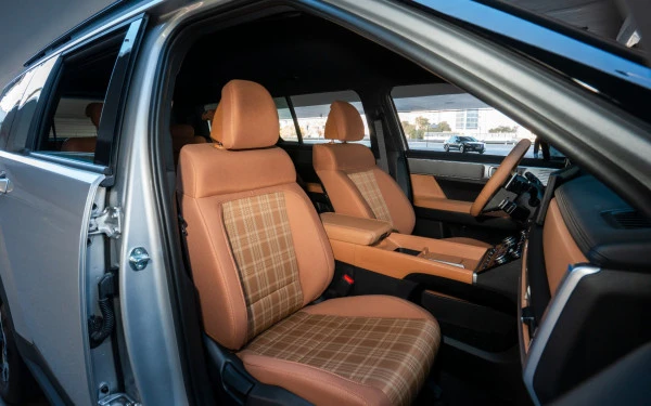  White Hyundai Santa Fe Photo 