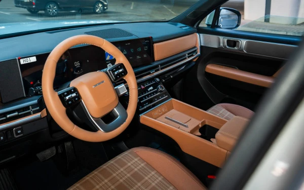  White Hyundai Santa Fe Photo 