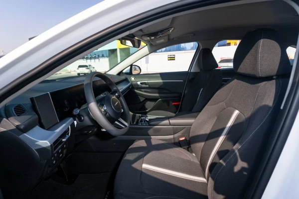  White Hyundai Sonata Photo 