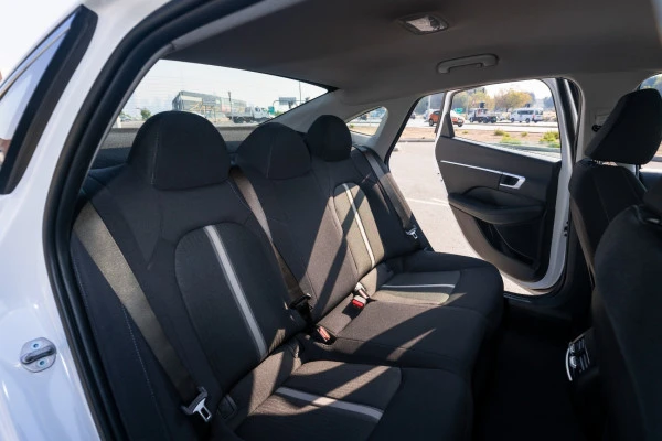  White Hyundai Sonata Photo 