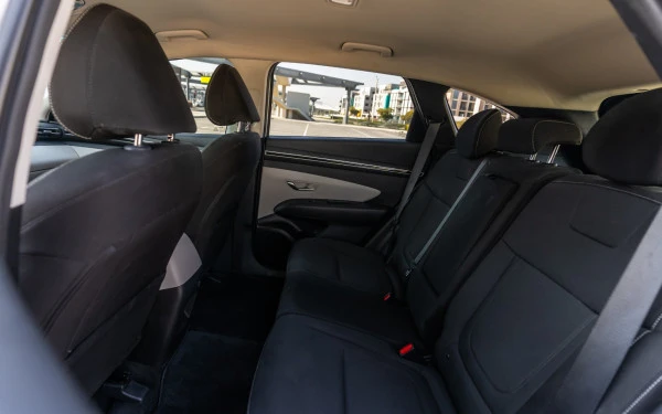  White Hyundai Tucson Photo 