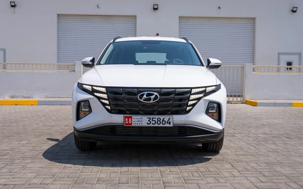  White Hyundai Tucson Photo 