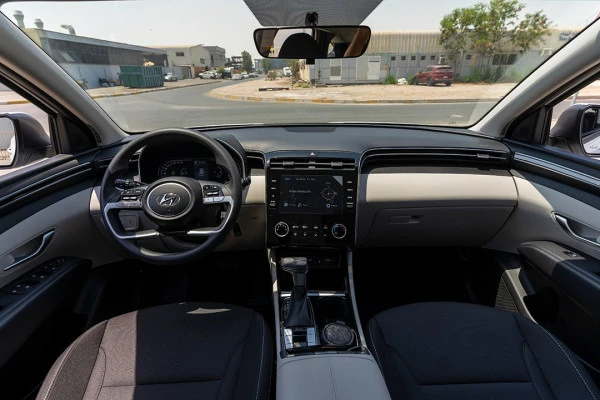  White Hyundai Tucson Photo 