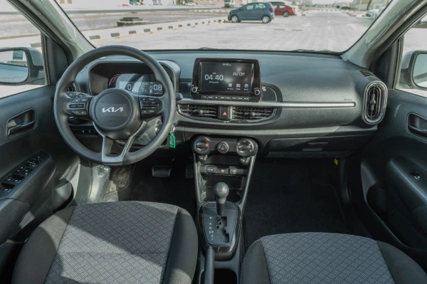  White KIA Picanto Photo 