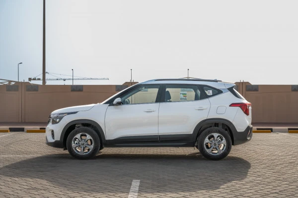  White KIA Seltos Photo 