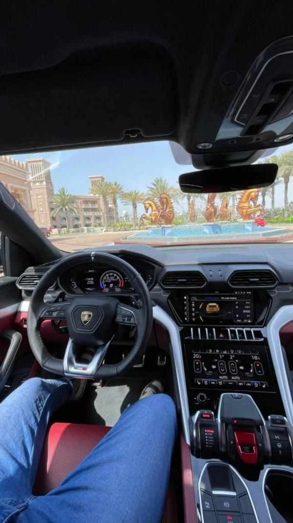  White Lamborghini Urus Novitec Photo 