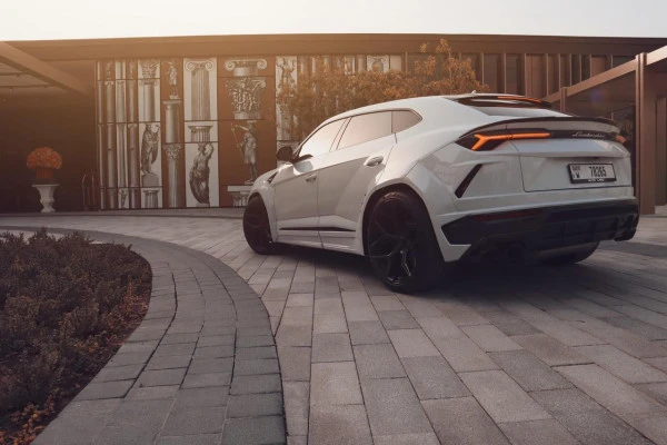  White Lamborghini Urus Novitec Photo 