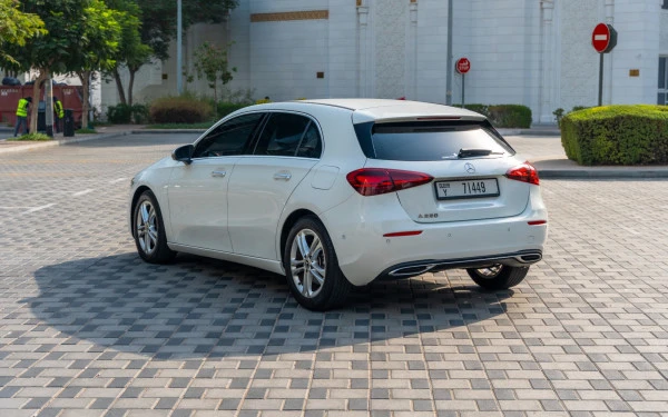  White Mercedes A220 Photo 