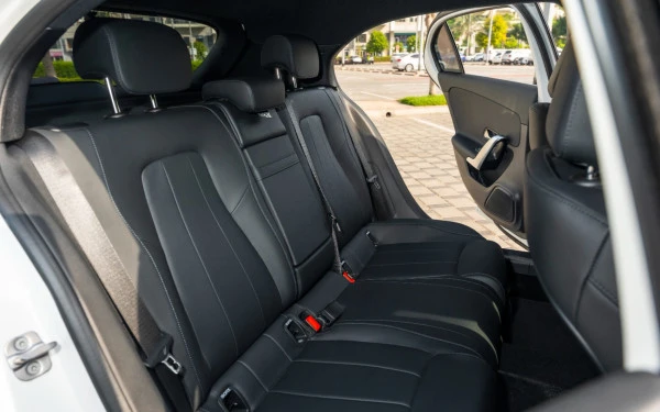  White Mercedes A220 Photo 