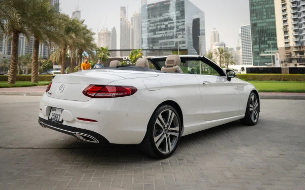  White Mercedes C300 cabrio Photo 
