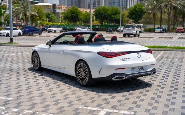  White Mercedes CLE 200 AMG cabriolet/convertible Photo 