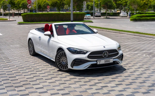  White Mercedes CLE 200 AMG cabriolet/convertible Photo 