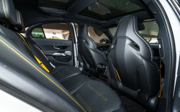  White Mercedes E53 AMG Edition 1 Photo 