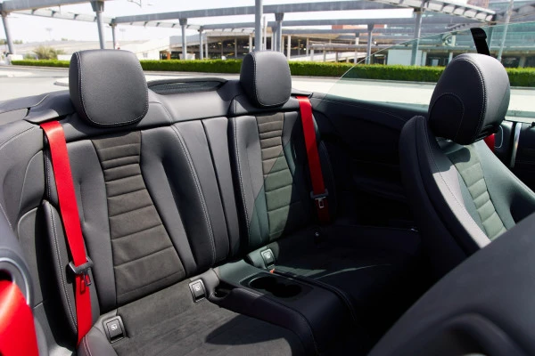  White Mercedes E200 Cabrio Photo 