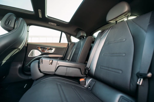  White Mercedes EQS 53 AMG Photo 