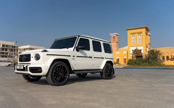  White Mercedes G63 AMG Photo 