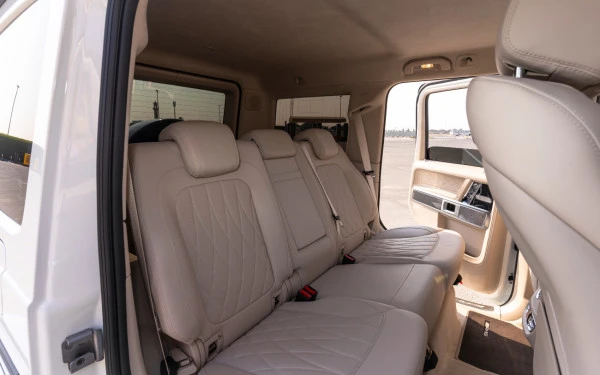  White Mercedes G63 AMG Photo 