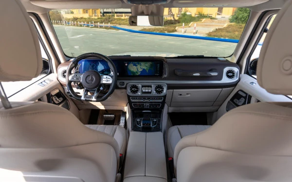  White Mercedes G63 AMG Photo 