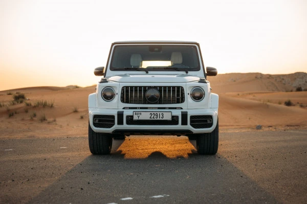  White Mercedes G63 AMG Photo 