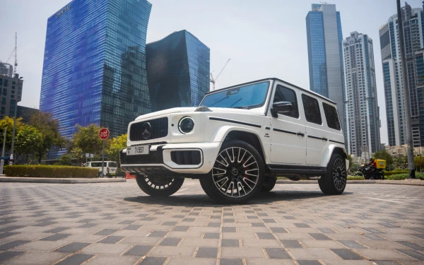  White Mercedes G63 AMG Photo 